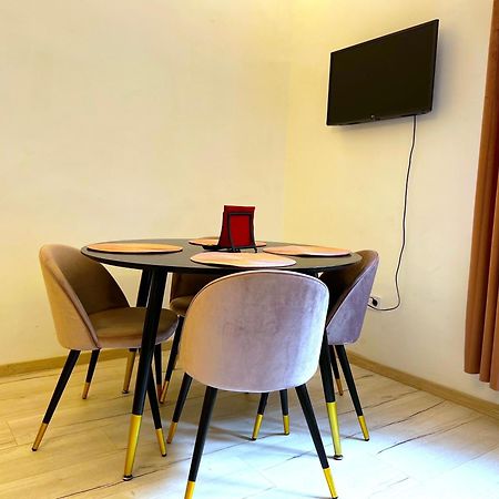 N24 Apartments By Small Home ブダペスト エクステリア 写真