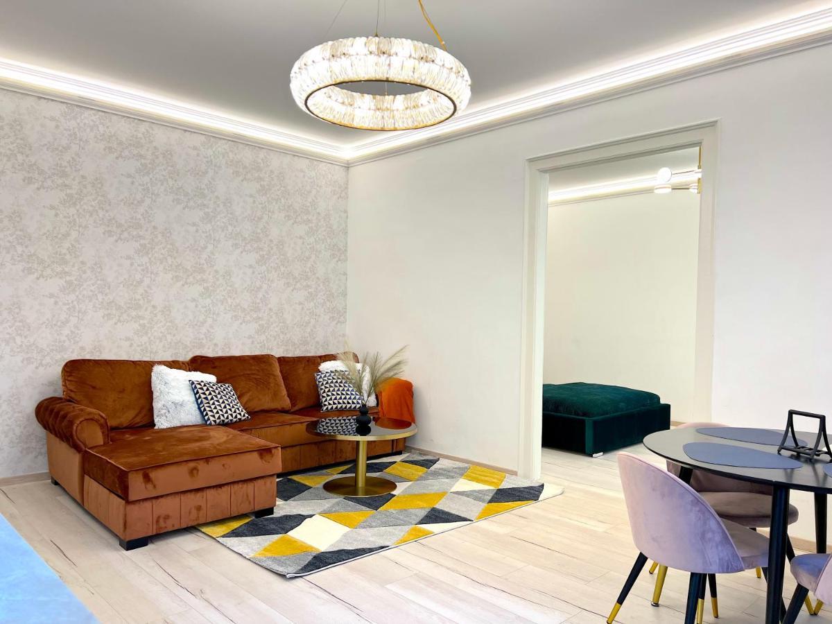 N24 Apartments By Small Home ブダペスト エクステリア 写真