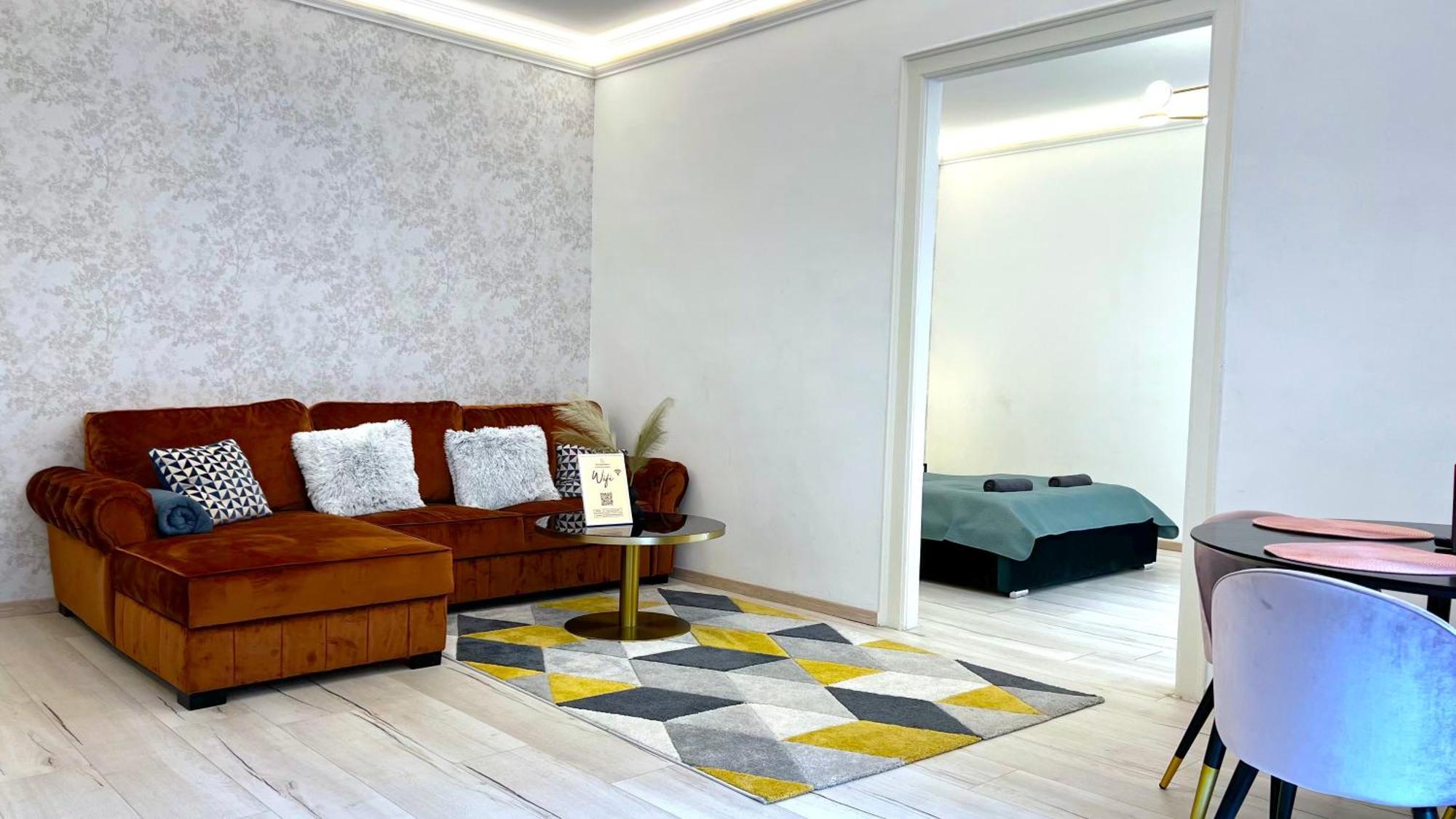 N24 Apartments By Small Home ブダペスト エクステリア 写真