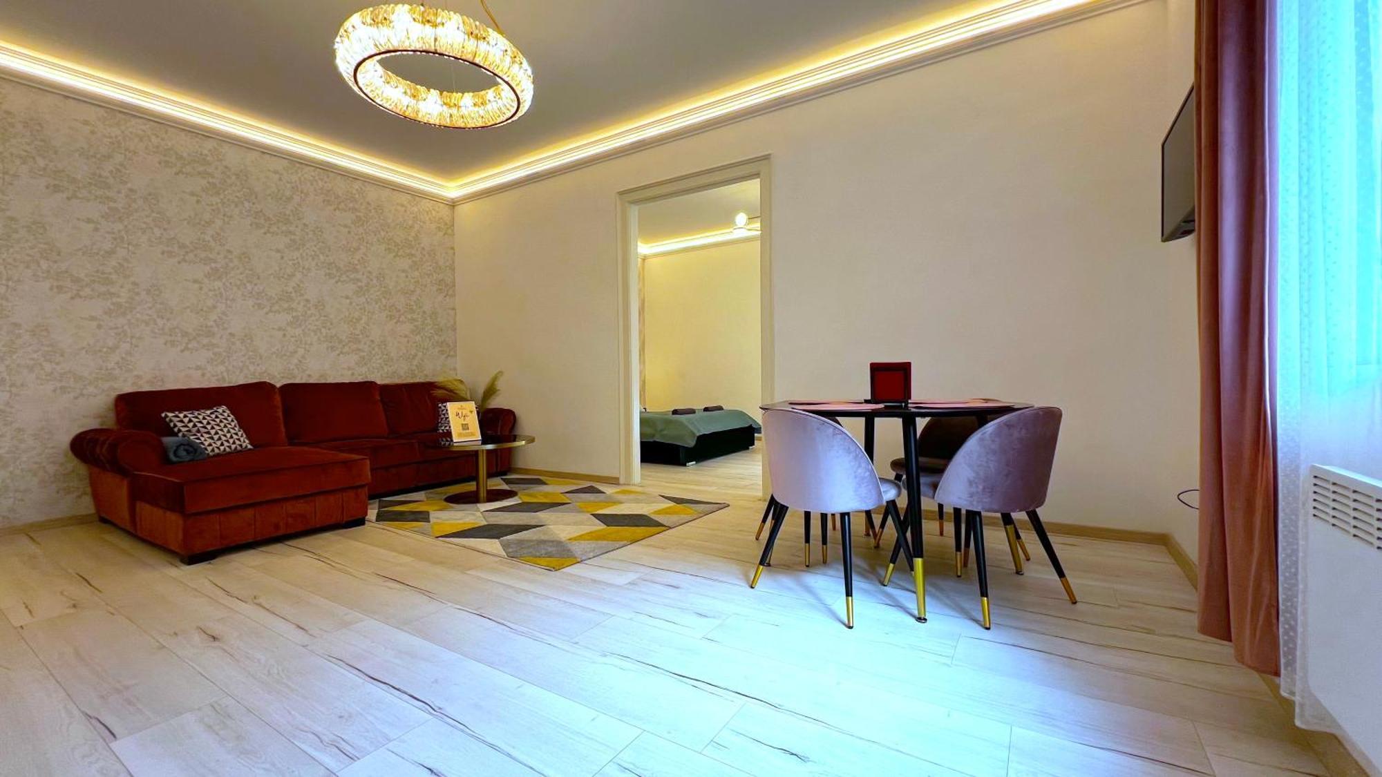 N24 Apartments By Small Home ブダペスト エクステリア 写真