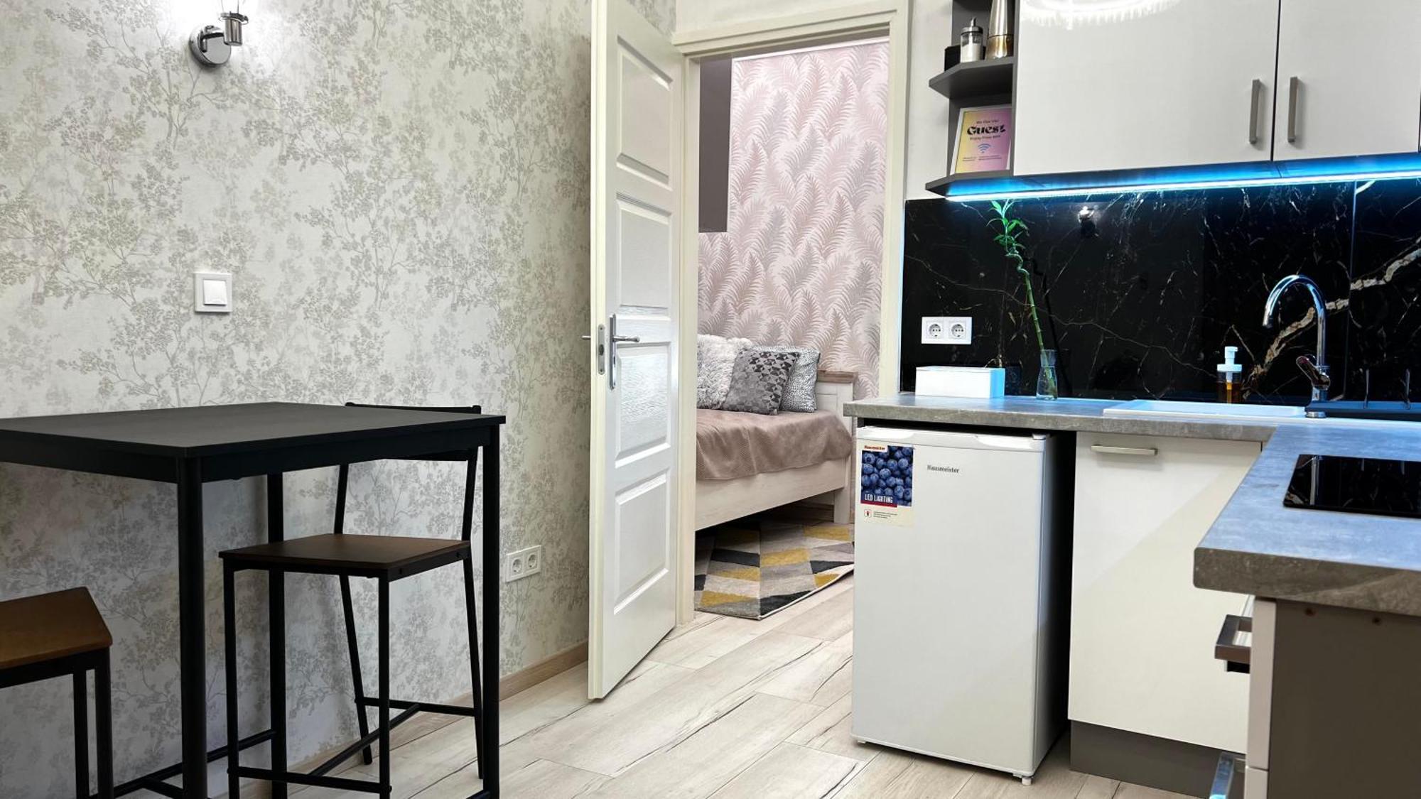 N24 Apartments By Small Home ブダペスト エクステリア 写真